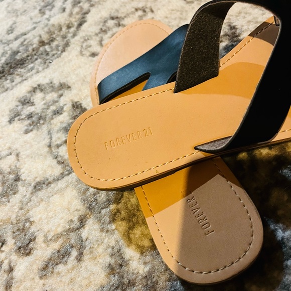Forever21 Sandals - Picture 4 of 4
